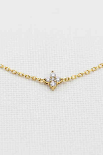 Gargantilla constelación — Plata de ley bañada en oro 18k. Acabado pulido.