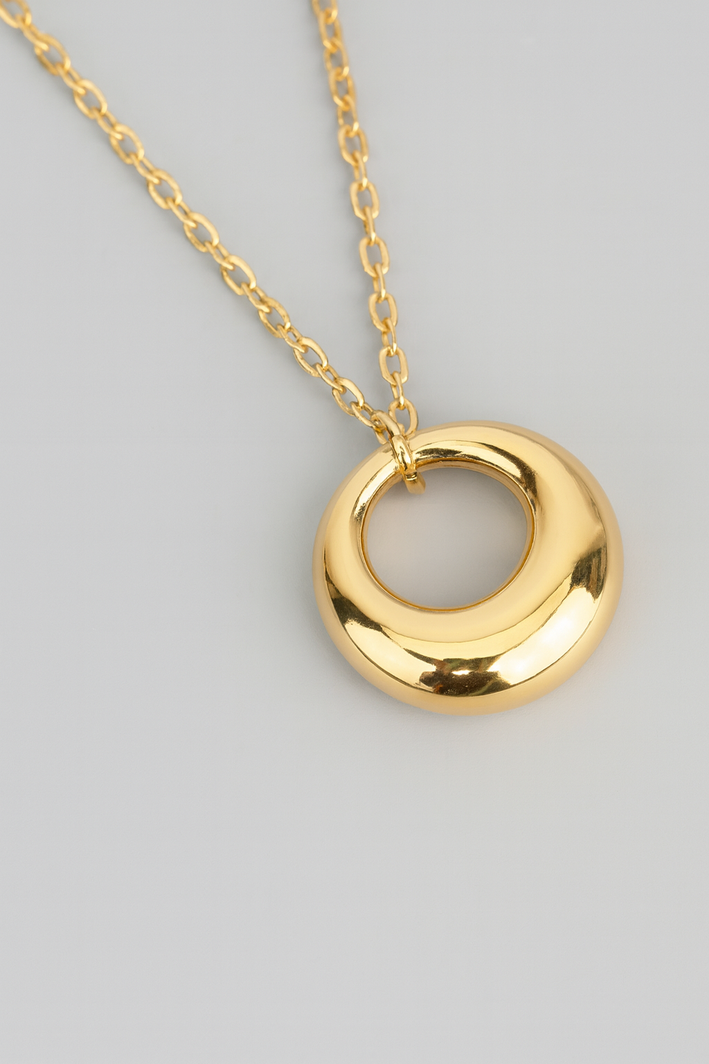 Collar Bold Ring — Plata de ley bañada en oro 18k