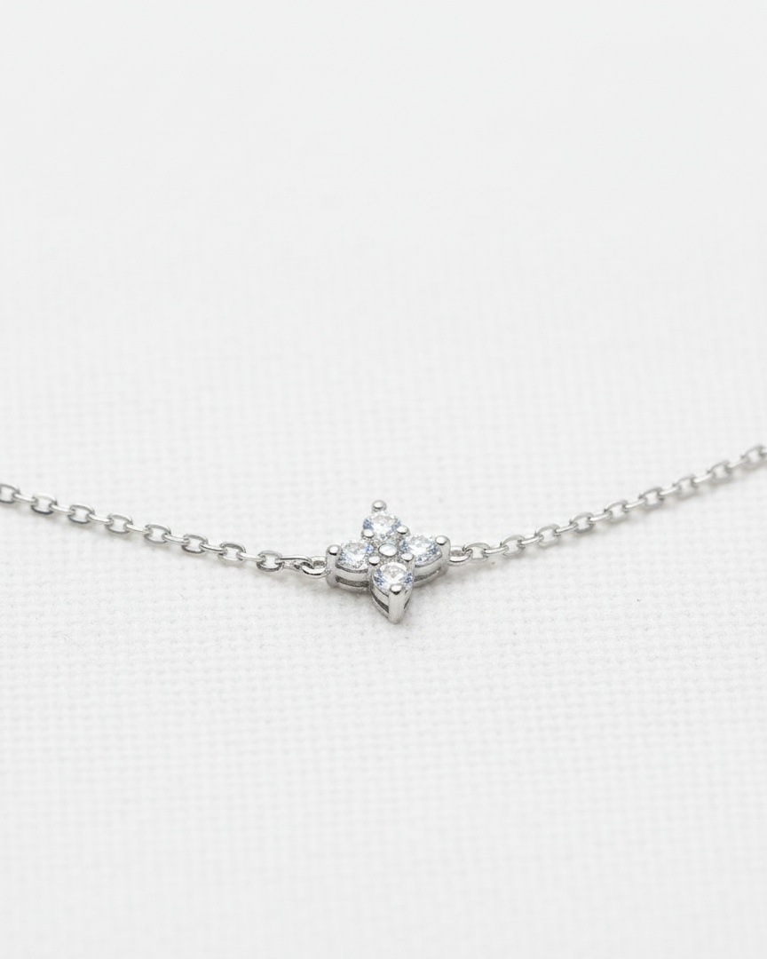 Gargantilla constelación — Plata de ley bañada en oro 18k. Acabado pulido.