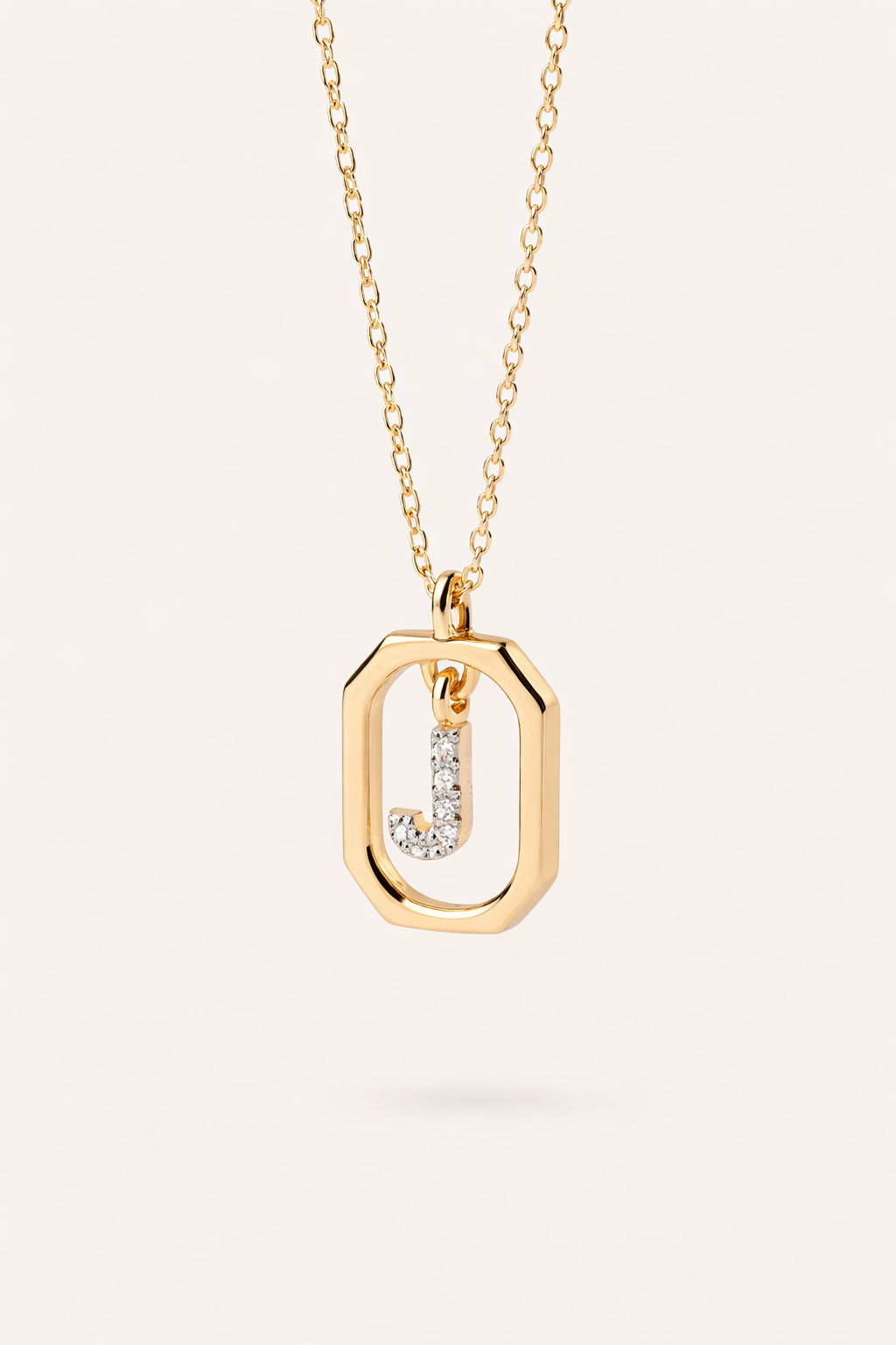 Collar Inicial con Baño de Oro 18K y Circonitas