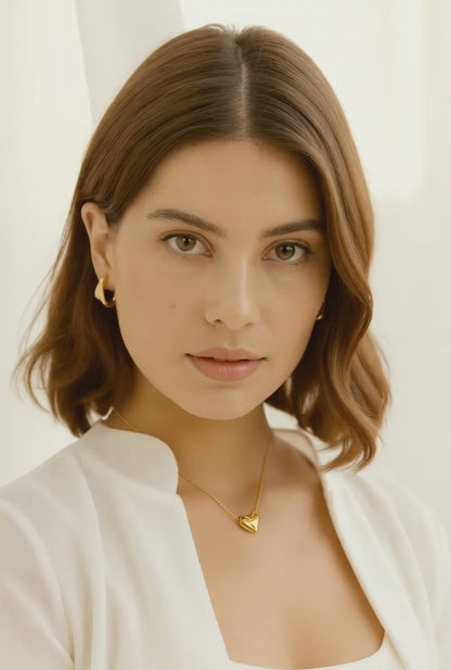 Gargantilla Cœur — Plata de ley bañada en oro 18k. Acabado pulido.